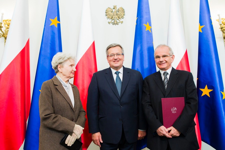 Dr. Pawel Gora with his mother, Mrs. Alfreda Gora and the President of Poland