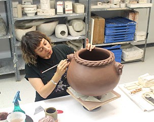 Winifred Shantz Award goes to ceramics faculty Lindsay Montgomery