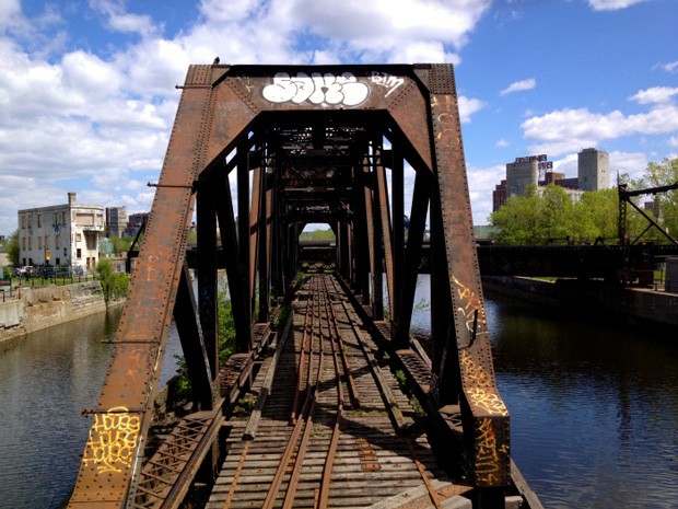 Defunct train bridge
