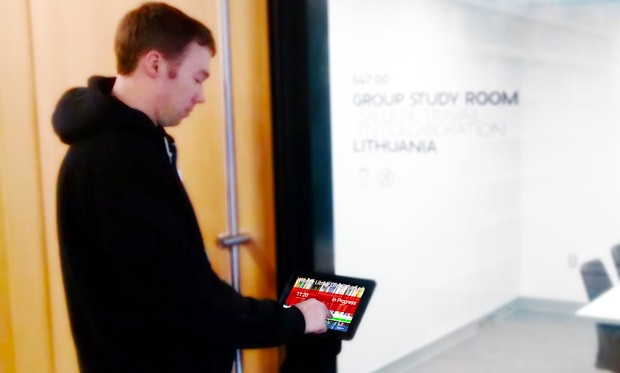 The touch-screen booking system is available outside of Room LB-547. | Photos by Concordia University