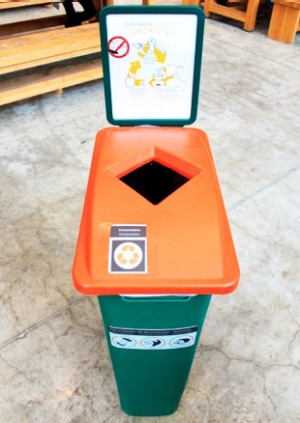 The campaign is bringing more compost bins to Concordia campus locations near you.