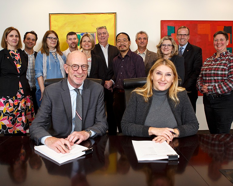 Concordia and the professional employee union sign collective agreement