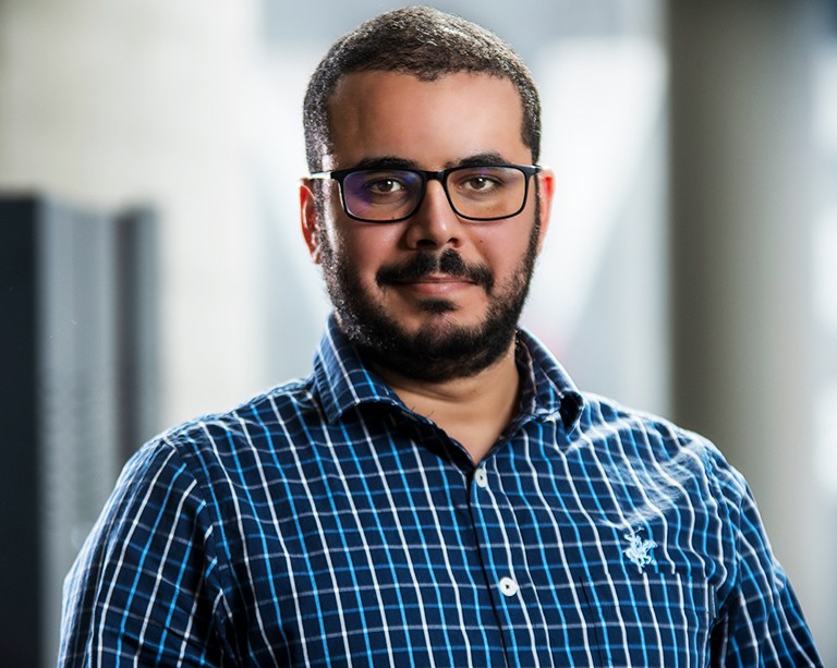 Concordia graduate student recognized for his work on 6G networks and visible light communication