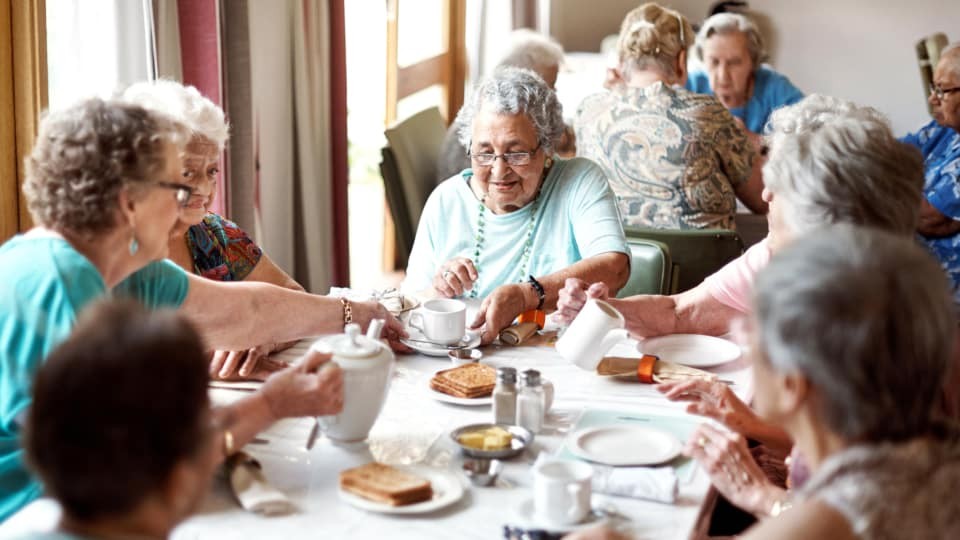 La consultation Municipalités amies des aînés (MADA) vise à doter Montréal d'un nouveau plan d'action pour les personnes âgées. Photo : iStock