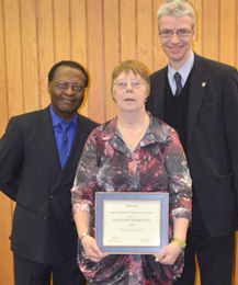 From left: Dan Otchere, Margaret Robertson, University Librarian Gerald Beasley. | Photo by Concordia University