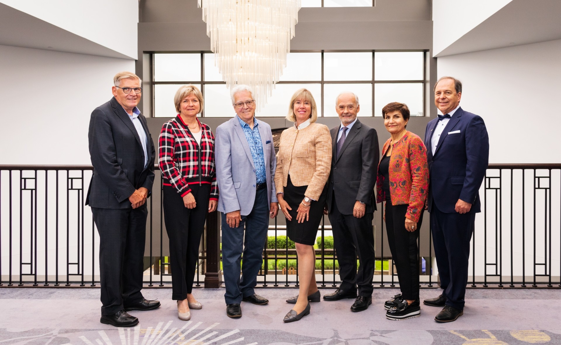 François Plourde avec Gina Cody et d’autres membres du conseil d’administration de CIMA+ en 2022