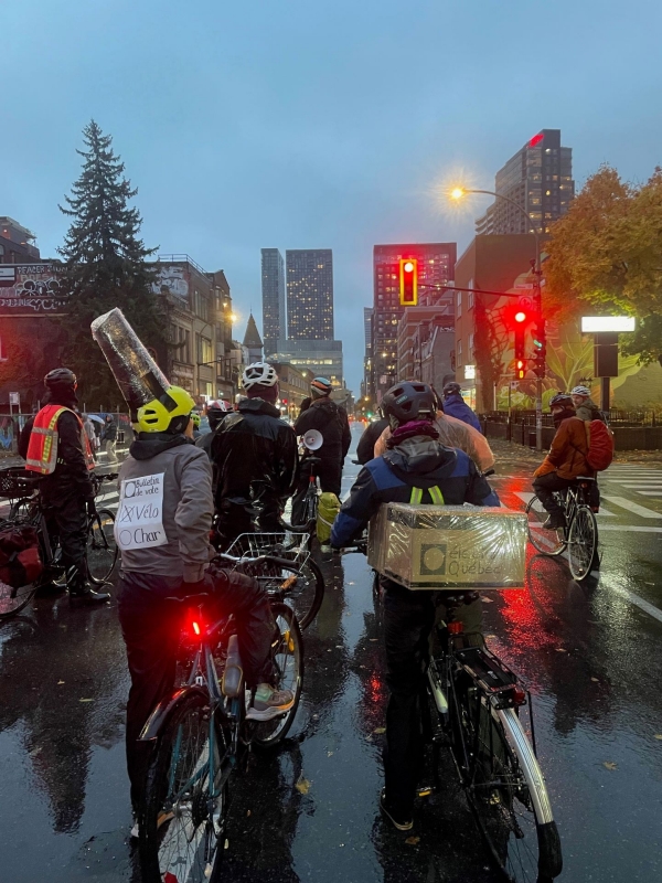 Photograph of cyclists for Critical Mass around the municipal election