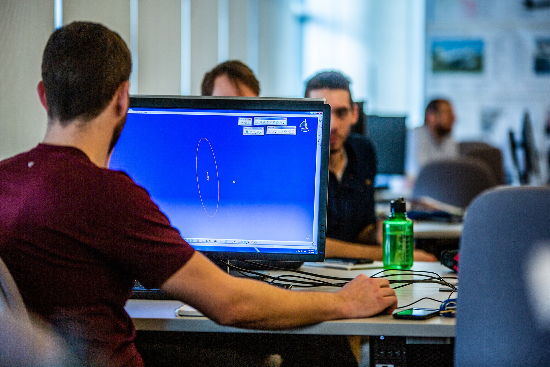 Программная инженерия. Информационные системы и технологии. Компьютер программирование. Разработчик программного обеспечения. Информатика и программная инженерия.