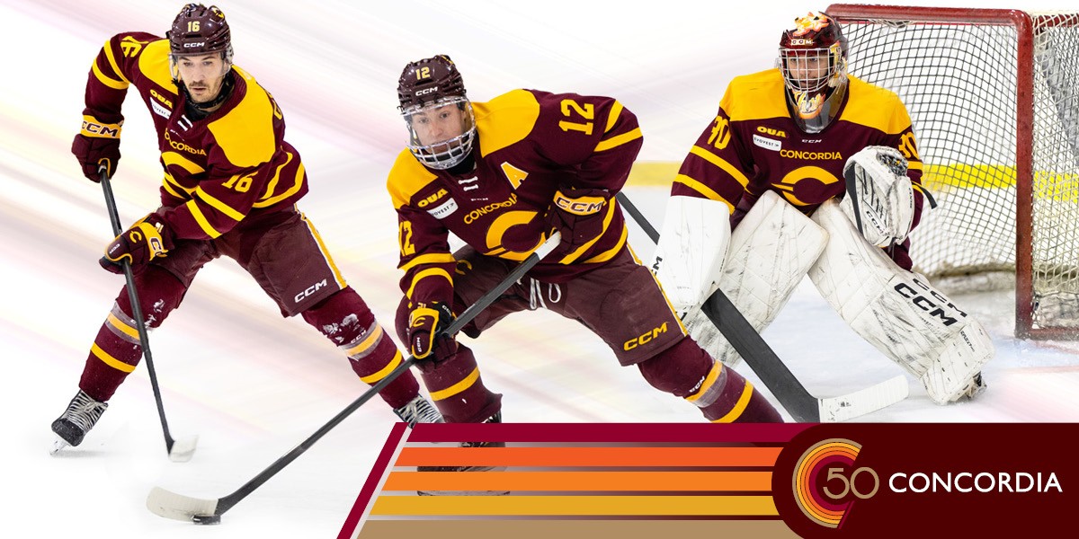 trois joueuses de hockey féminin des Stingers sur la glace, avec un filet en arrière-plan.