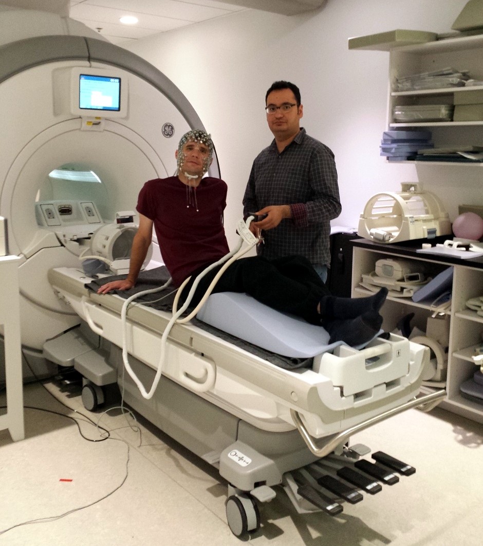 Joint acquisition of electroencephalography (EEG) and functional Magnetic Resonance Imaging (MRI) Joint acquisition of electroencephalography (EEG) and functional Magnetic Resonance Imaging (MRI)