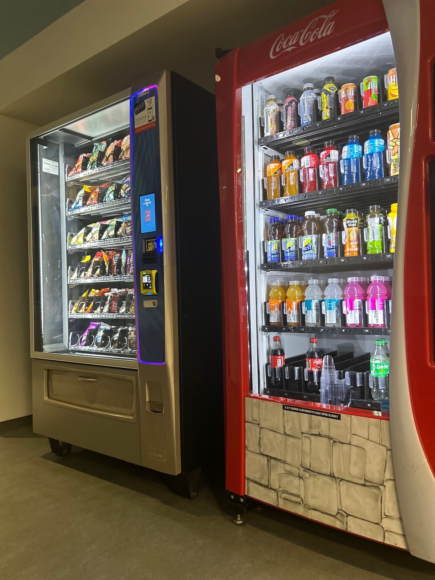 Vending machines in Hall Building 410
