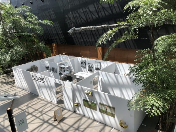 Depuis 2008, Agrégat a pour mandat de soutenir les artistes en arts visuels émergents et confirmés de Longueuil.