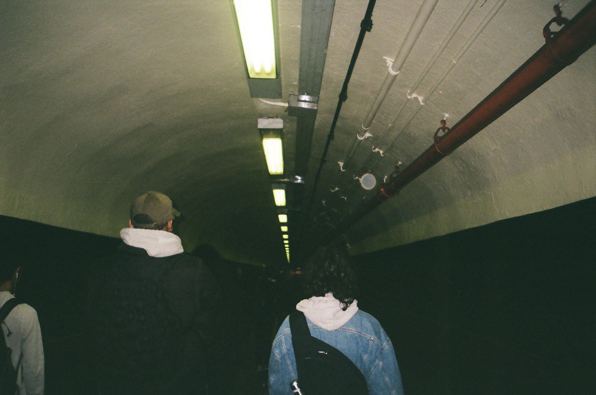 Friendship in Tunnel