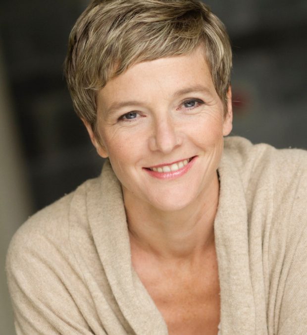 Headshot of Artist in Residence Mindy Parfitt