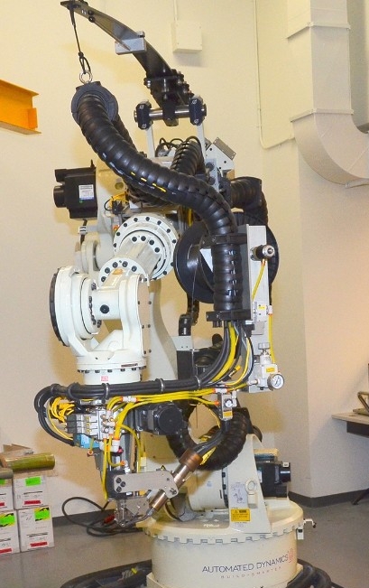 EV0S2.309-Automated-fiber-placement-Robot1