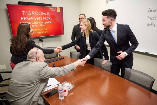 JMSB case competition students in the case cracking room at the Marshall International Case Competition