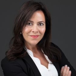 Headshot of Anik Meunier who is an associate professor in Museology and Education at UQAM
