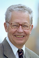 Headshot of Dr. François-Marc Gagnon, founding director of the Jarislowsky Institute