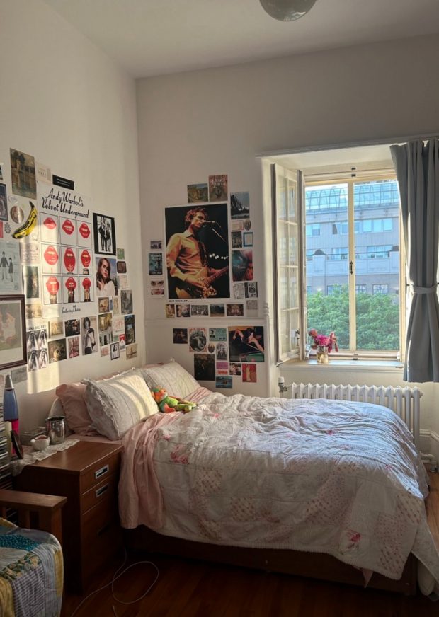 Grey Nuns large single with full bed