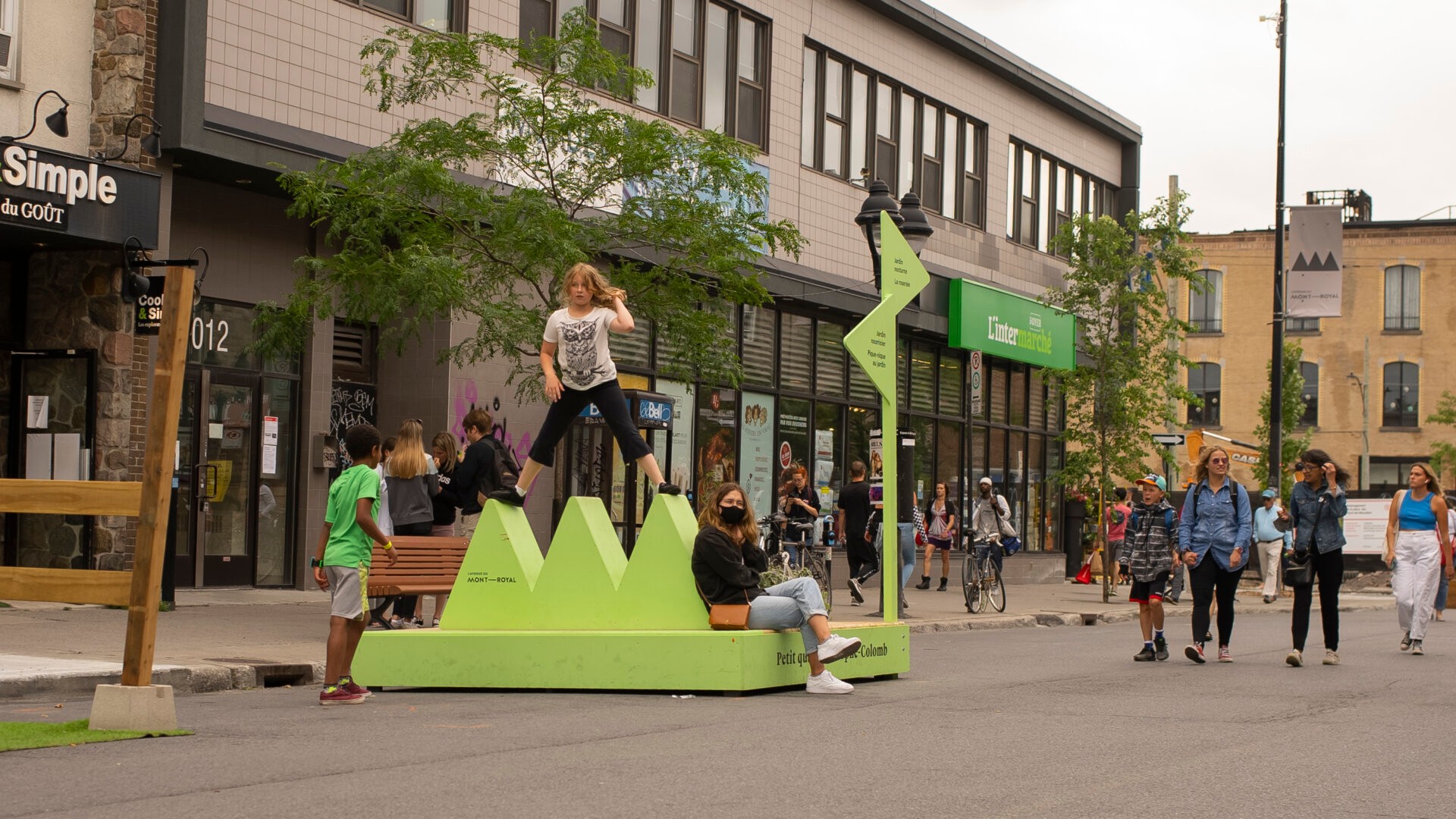 Pedestrianization project on Mont-Royal Street