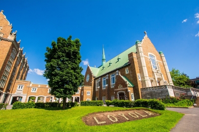 Le campus Loyola en été