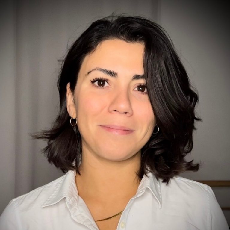 Julia Vargas Jones