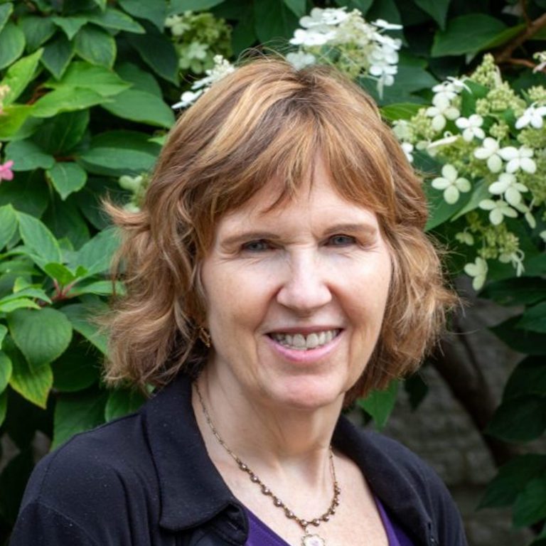 Lynn Barwell