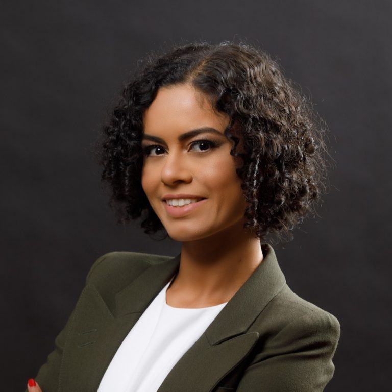 Luciana Coutinho de Oliveira