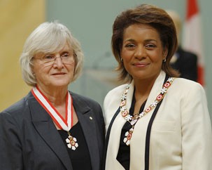 Jane Stewart with then-Governor General Michaëlle Jean
