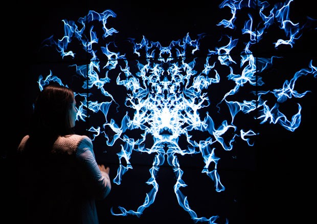 Un logiciel interactif présenté dans le nouveau studio de visualisation de la bibliothèque Webster. Un logiciel interactif présenté dans le nouveau studio de visualisation de la bibliothèque Webster.