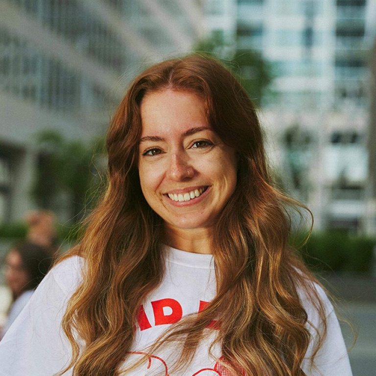 Sara Comadina