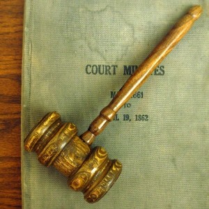 Old Gavel and Court Minutes (Jonathunder, CC BY 4.0 via Wikimedia Commons)