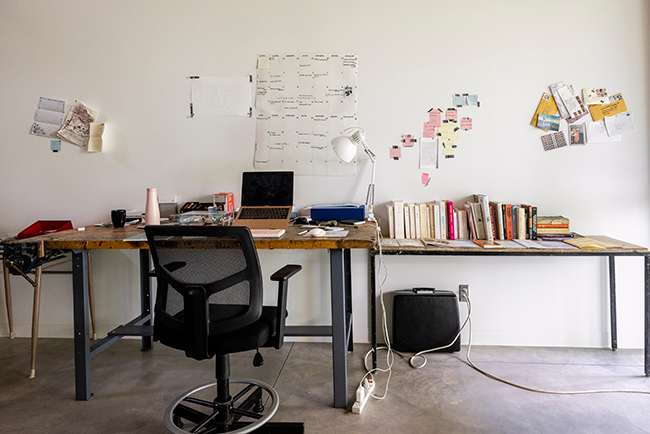 eunice bélidor's writing desk