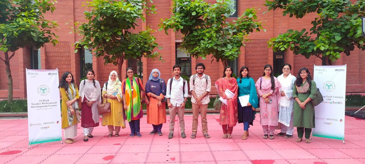 Group photos of the teachers in Dhaka who participated in the training