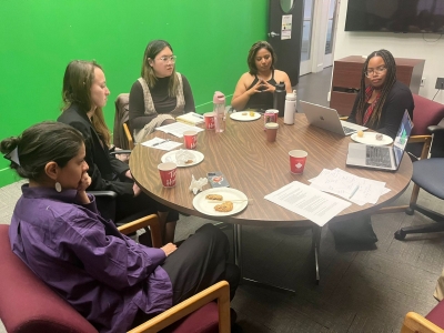Photo of students in a round table discussion at the ABCs of Research
