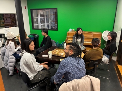 Photo of students meeting in the CSLP's Living Room
