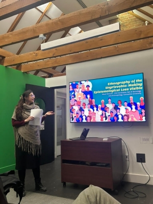 Maud Woiczik presents on ethnographic research