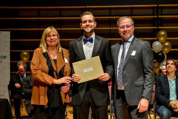 Gabriel Desjardins receives award