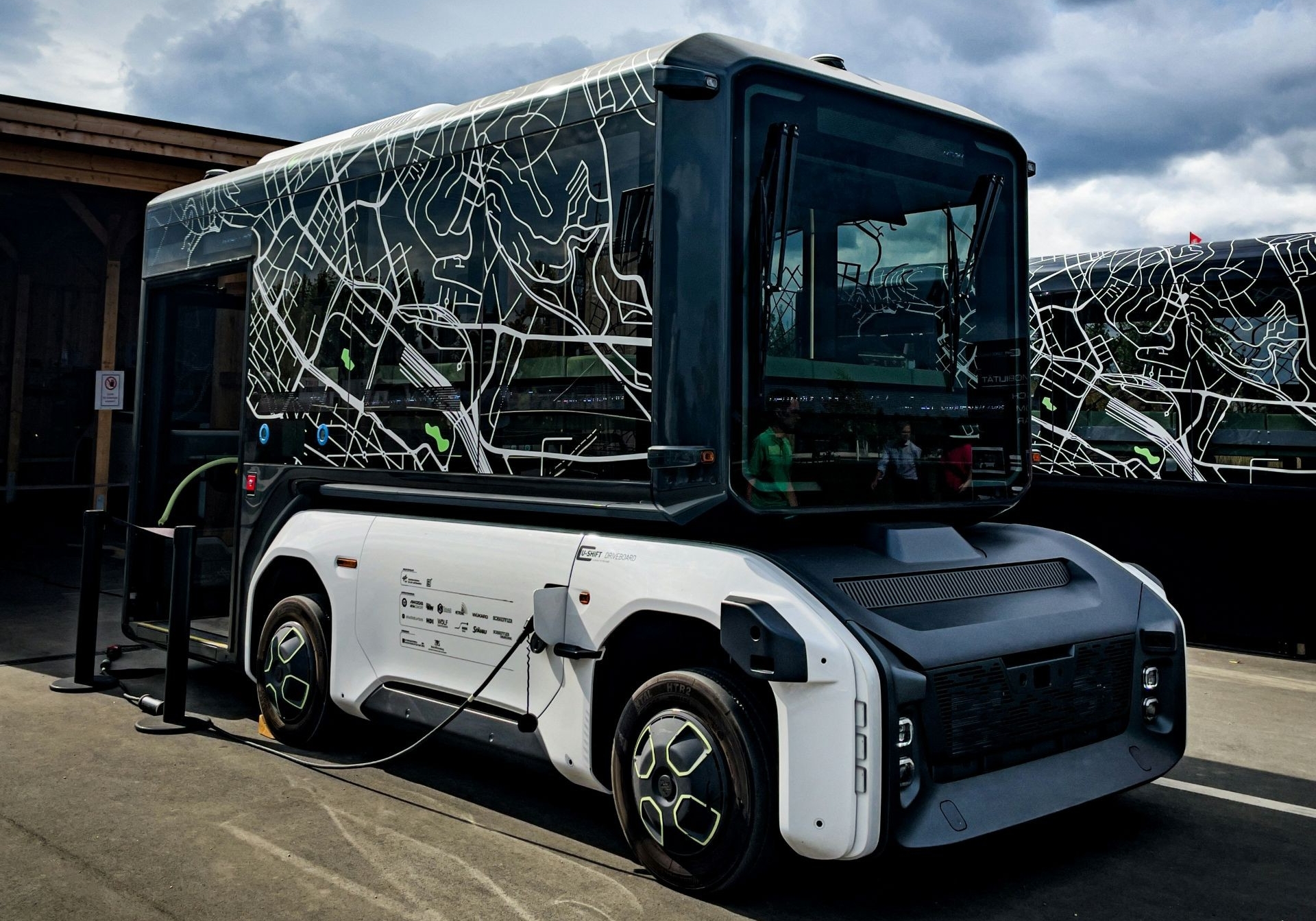 Autonomous EV charging