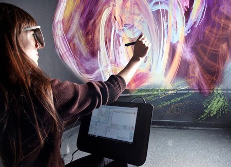 UK university trials Leila Sujir's 3D freehand drawing software