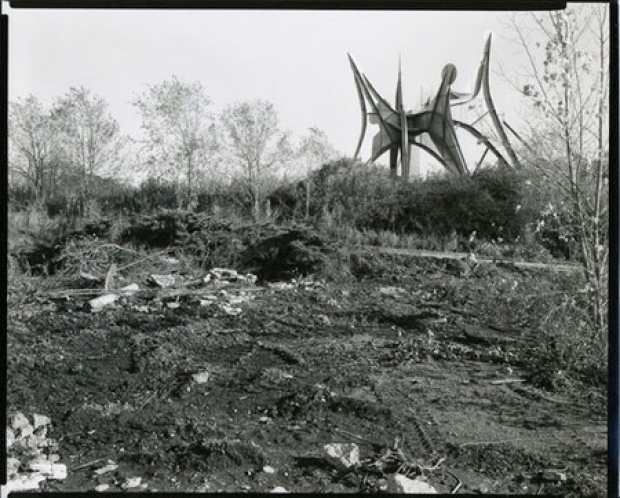 Mark Ruwedel, Terre des Hommes #10, 1987-89. Image courtesy of the Scotiabank Photography Award website.