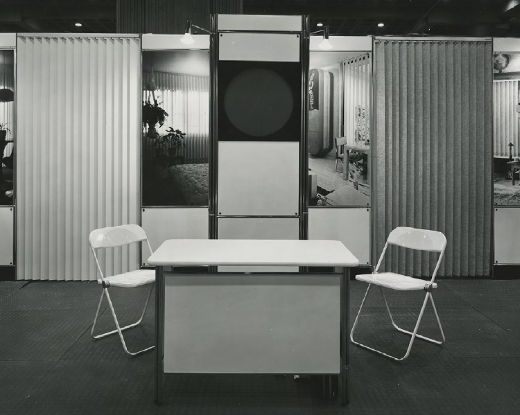 "Tensions et contradictions du modernisme tardif" by Dr. Nicola Pezolet