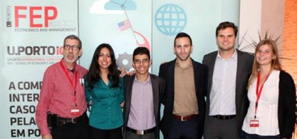 Photo left to right: Coach Mark Haber, Maria Camila Rodriguez Estrada, Kamyar Khorasani, Alessandro Bisceglia and Michael Bellows in 2013.