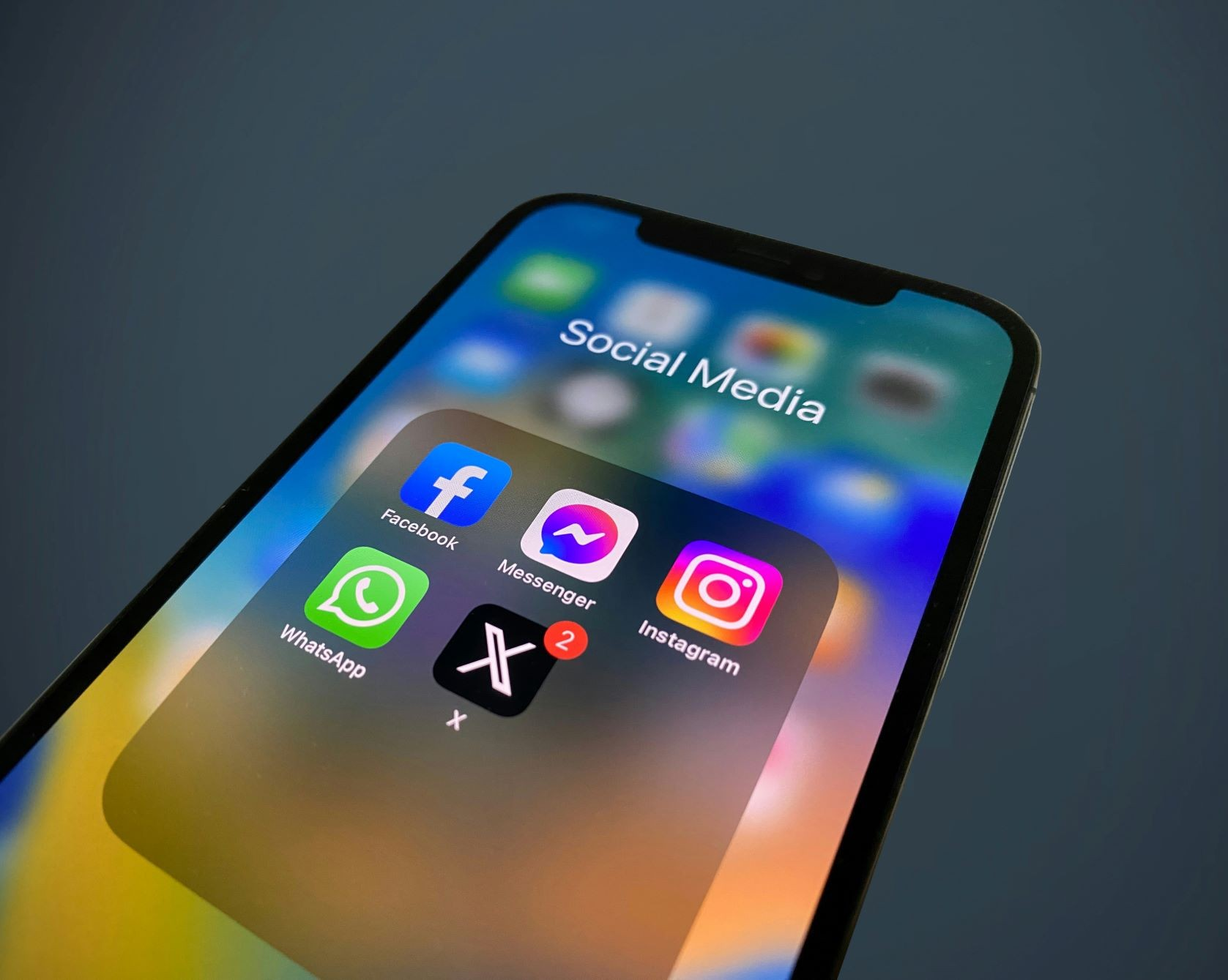 A warning about warning labels on social media