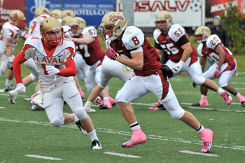 From the Stingers vs. Laval’s Rouge et Or game, October 2010. | Photo by Stephan Jahanshahi.