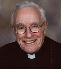 2011 Loyola Medal recipient Fr. John (Jack) O'Brien. | All photos courtesy Alumni Relations