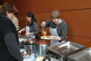 Last week’s spaghetti luncheon in the lobby of the Engineering, Computer Science and Visual Arts Integrated Complex raised $1,300 for the Centraide campaign. | Photos by Andrew Dobrowolskyj