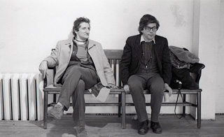 Les Levine and Guido Molinari at Véhicule Art, Montréal, 1977. | Photo by Jean-Marie Delavalle. Courtesy of the Leonard and Bina Ellen Art Gallery.
