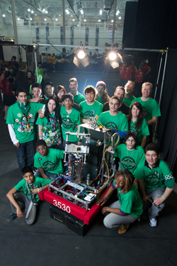 The team from Louis-Joseph Papineau High School assembles at the Uniprix Stadium.