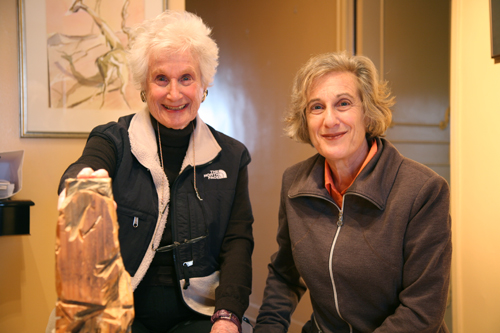 Études françaises Professor Sherry Simon (at right) becomes a gallery curator for mother and artist Shirley Berk Simon. | Photo by Tom Peacock